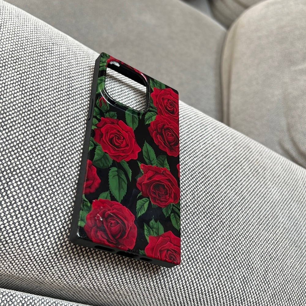 Flaunt iPhone 13 Pro case